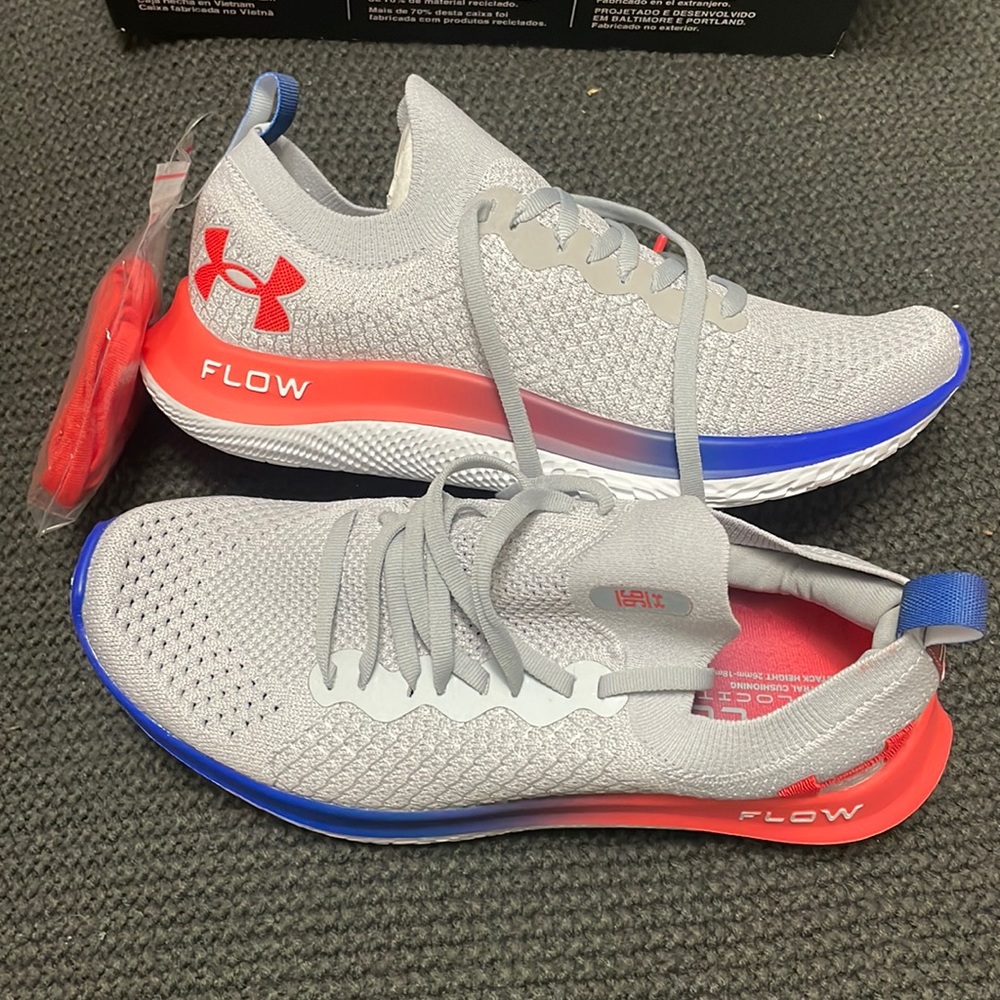 NWT Under Armour Flow Velociti SE DS